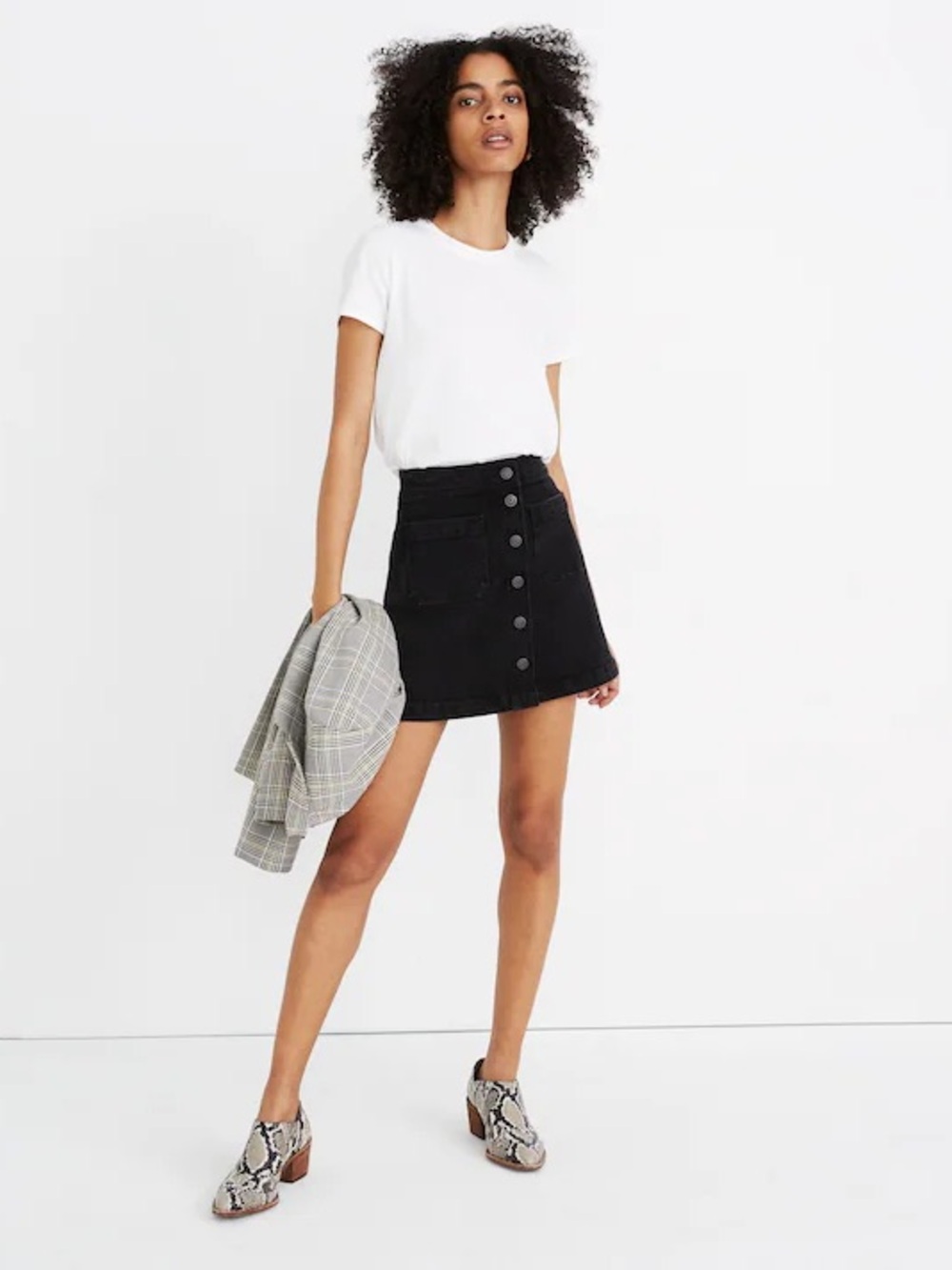 Madewell - Stretch Denim A-Line Mini Skirt in Black Frost Patch Pocket Edition 6